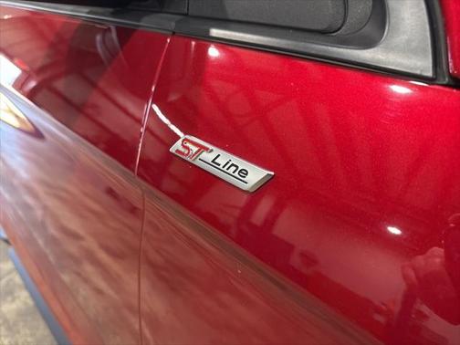 2021 Ford Edge ST Line