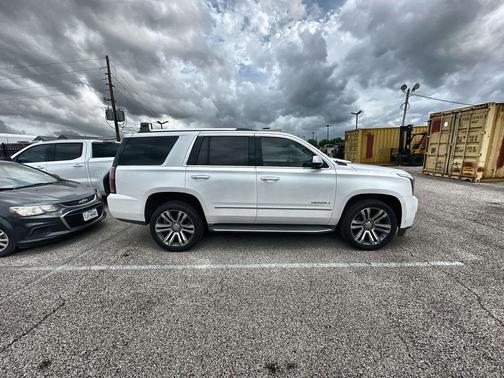 White Frost Tricoat 2018 GMC Yukon Denali