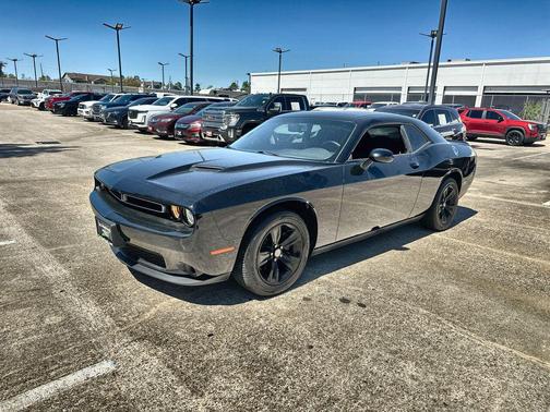Pitch Black Clearcoat 2020 Dodge Challenger SXT