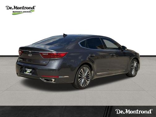 Platinum Graphite 2018 Kia Cadenza Limited