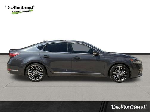 Platinum Graphite 2018 Kia Cadenza Limited