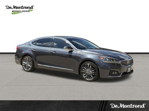 Platinum Graphite 2018 Kia Cadenza Limited