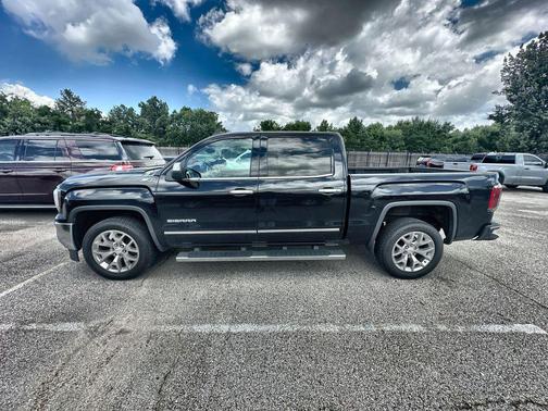 Onyx Black 2018 GMC Sierra 1500 SLT