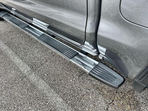Satin Steel Metallic 2022 GMC Sierra 1500 SLT