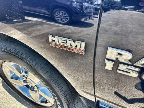 True Blue Pearlcoat 2017 RAM 1500 Lone Star