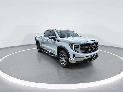 Glacier White Tricoat 2026 GMC Sierra 1500 SLT