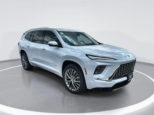 iridescent white tricoat 2026 Buick Enclave Avenir FWD