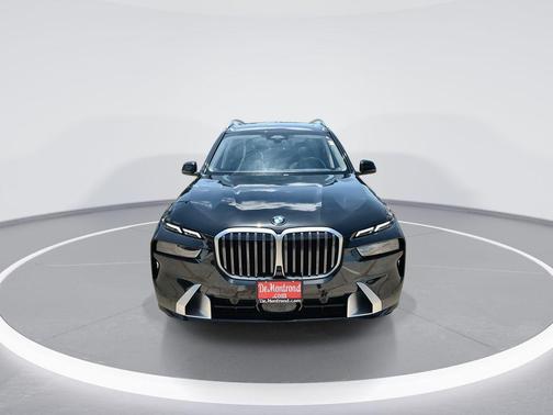Black Sapphire Metallic 2024 BMW X7 xDrive40i