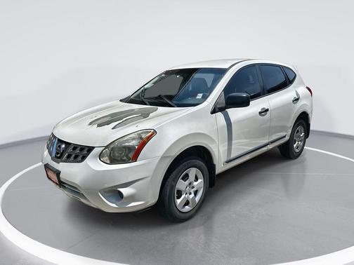 Pearl White 2013 Nissan Rogue S