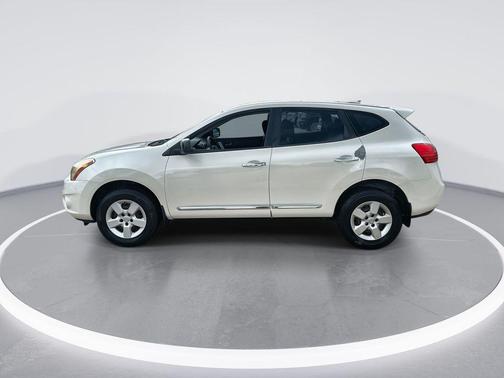 Pearl White 2013 Nissan Rogue S