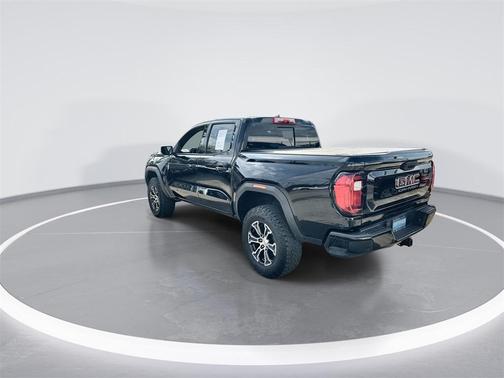 2023 GMC Canyon AT4