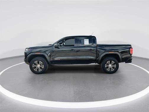 2023 GMC Canyon AT4