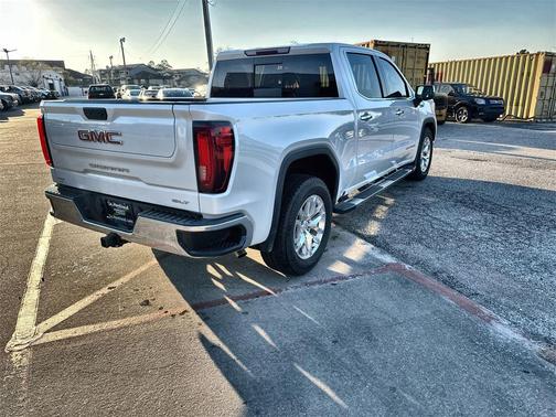 2022 GMC Sierra 1500 SLT