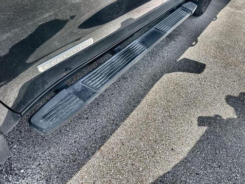 Onyx Black 2024 GMC Sierra 1500 Elevation