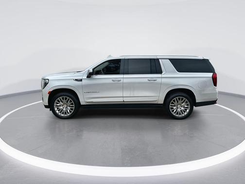 White Frost Tricoat 2024 GMC Yukon XL Denali