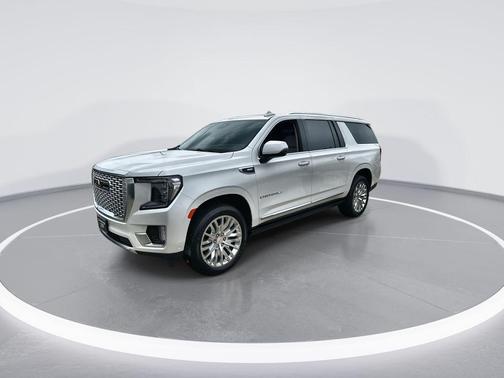 White Frost Tricoat 2024 GMC Yukon XL Denali
