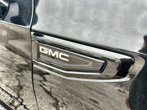 Onyx Black 2021 GMC Yukon Denali