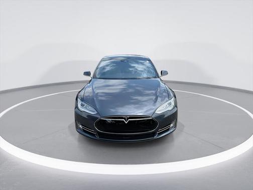 2015 Tesla Model S 70D