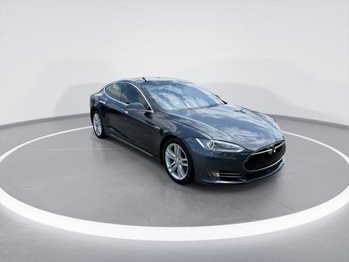 2015 Tesla Model S 70D