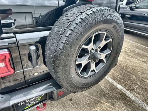 Black Clearcoat 2019 Jeep Wrangler Rubicon