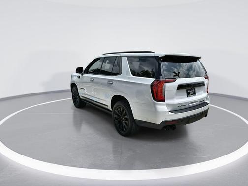 Summit White 2022 GMC Yukon Denali