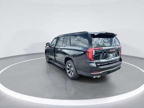 Onyx Black 2026 GMC Yukon XL 4WD AT4 Ultimate