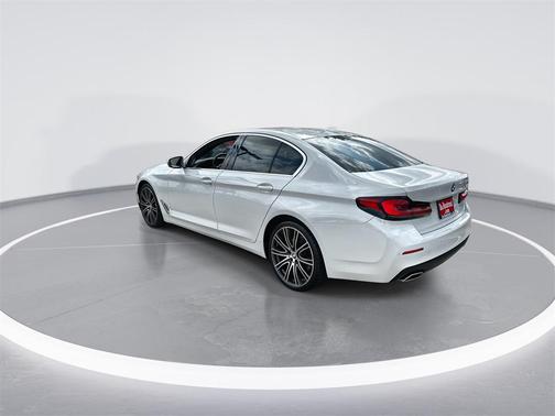 2023 BMW 530 i
