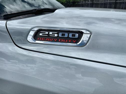 Bright White Clearcoat 2023 RAM 2500 Tradesman Crew Cab 4x4 8' Box