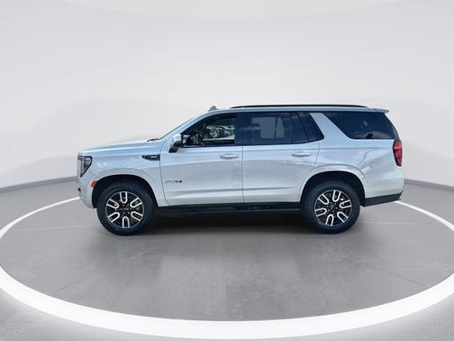 White Frost Tricoat 2024 GMC Yukon 4WD AT4