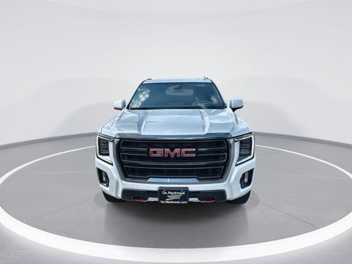 White Frost Tricoat 2024 GMC Yukon 4WD AT4