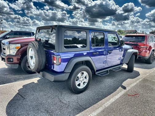 2020 Jeep Wrangler Unlimited Sport