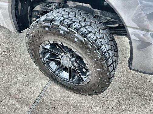 CARBONIZED GRAY 2024 Ford F-350 Platinum
