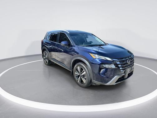 Deep Ocean Blue Pearl 2024 Nissan Rogue SL