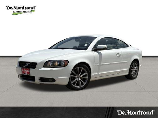 White 2010 Volvo C70 T5