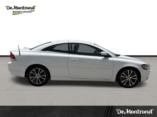 White 2010 Volvo C70 T5