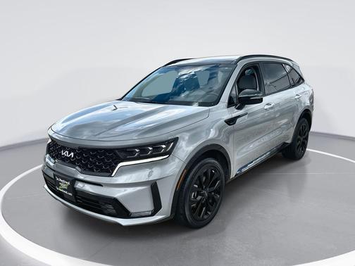 Wolf Gray 2023 Kia Sorento SX