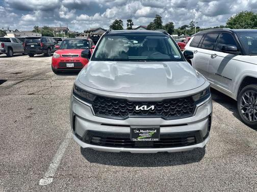 Wolf Gray 2023 Kia Sorento SX