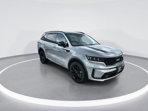 Wolf Gray 2023 Kia Sorento SX