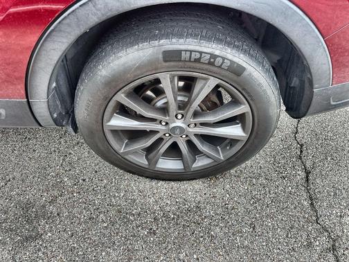 RUBY RED METALLIC TINTED CC 2018 Ford Explorer XLT