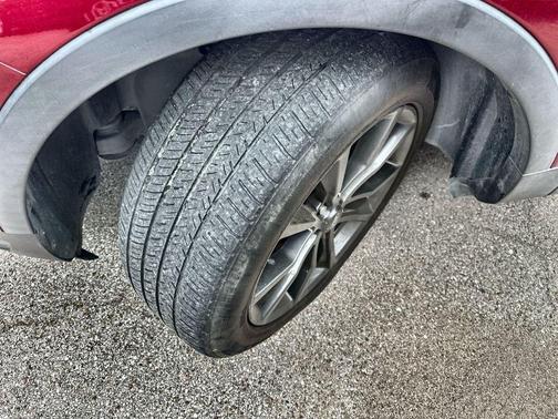 RUBY RED METALLIC TINTED CC 2018 Ford Explorer XLT