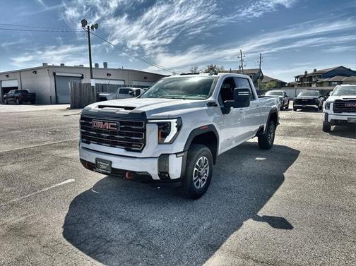 2025 GMC Sierra 2500 AT4