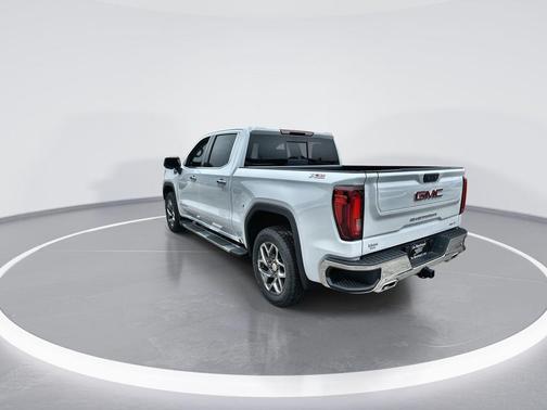 Glacier White Tricoat 2026 GMC Sierra 1500 SLT