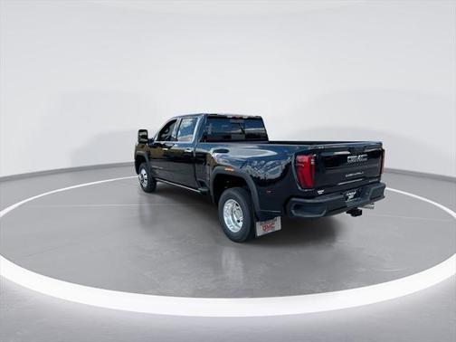 2025 GMC Sierra 3500 Denali