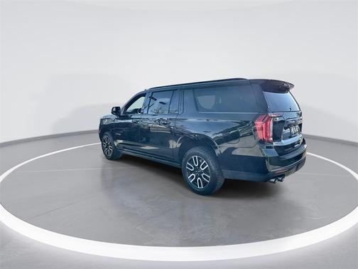 2022 GMC Yukon XL 4WD AT4