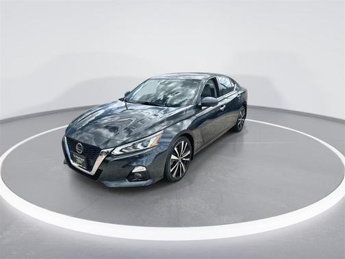 2020 Nissan Altima Platinum FWD