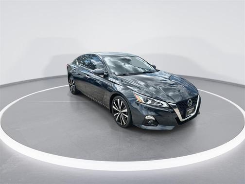 2020 Nissan Altima Platinum FWD