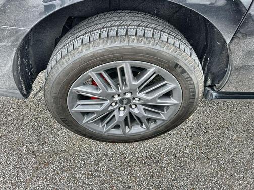 AGATE BLACK METALLIC 2025 Ford Expedition Max Platinum
