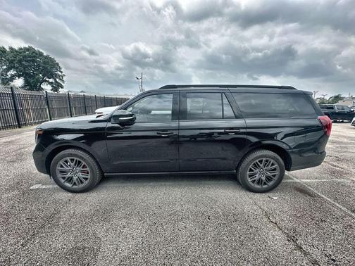 AGATE BLACK METALLIC 2025 Ford Expedition Max Platinum