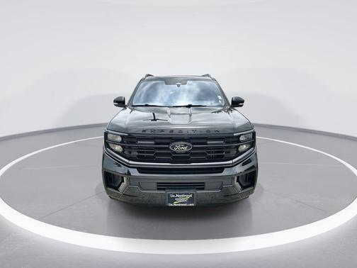 AGATE BLACK METALLIC 2025 Ford Expedition Max Platinum