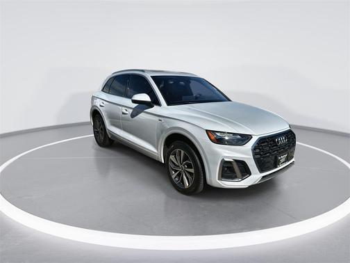 2024 Audi Q5 45 S line Premium Plus